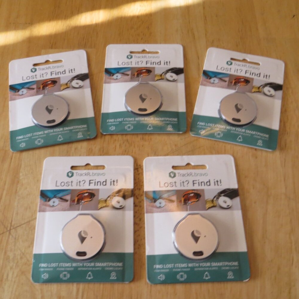 Set of 5 TrackR Bravo Bluetooth Tracker Tag Android Apple - New Sealed NIB